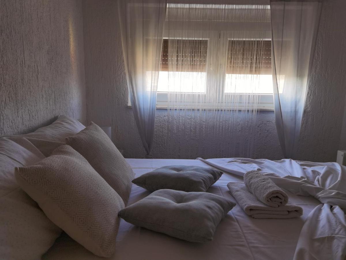 Apartments Slavica Rogoznica  Luaran gambar